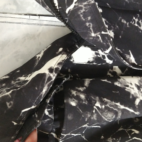 NWOT! Norma Kamali size XS - Picture 5 of 10